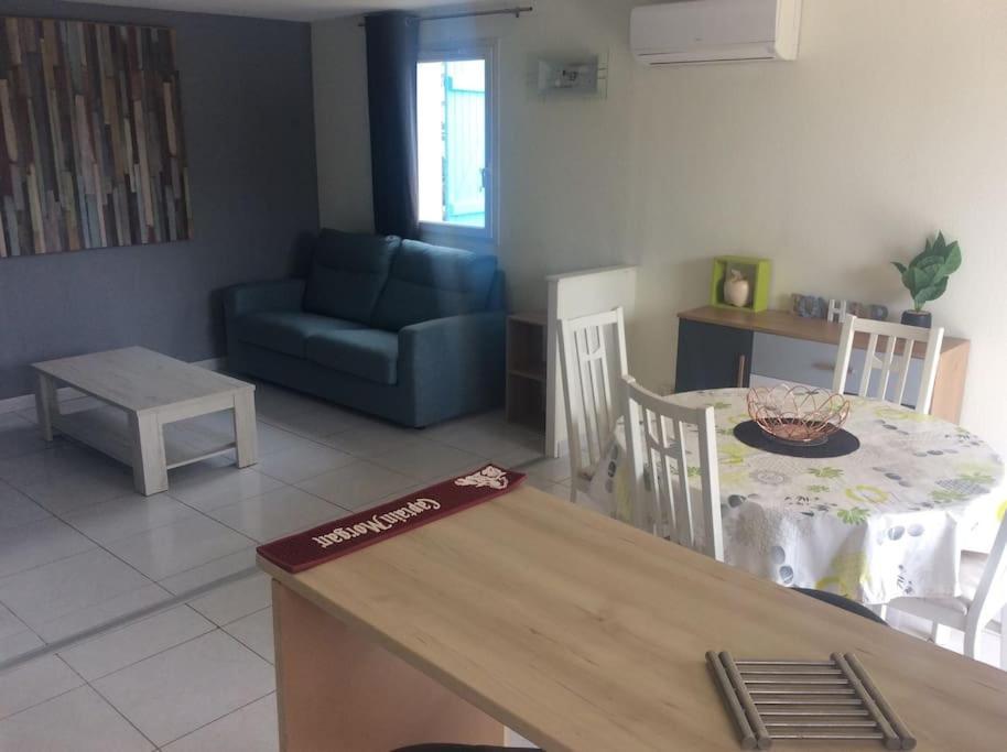Jolie Petite Climatisee Proche De La Holiday home