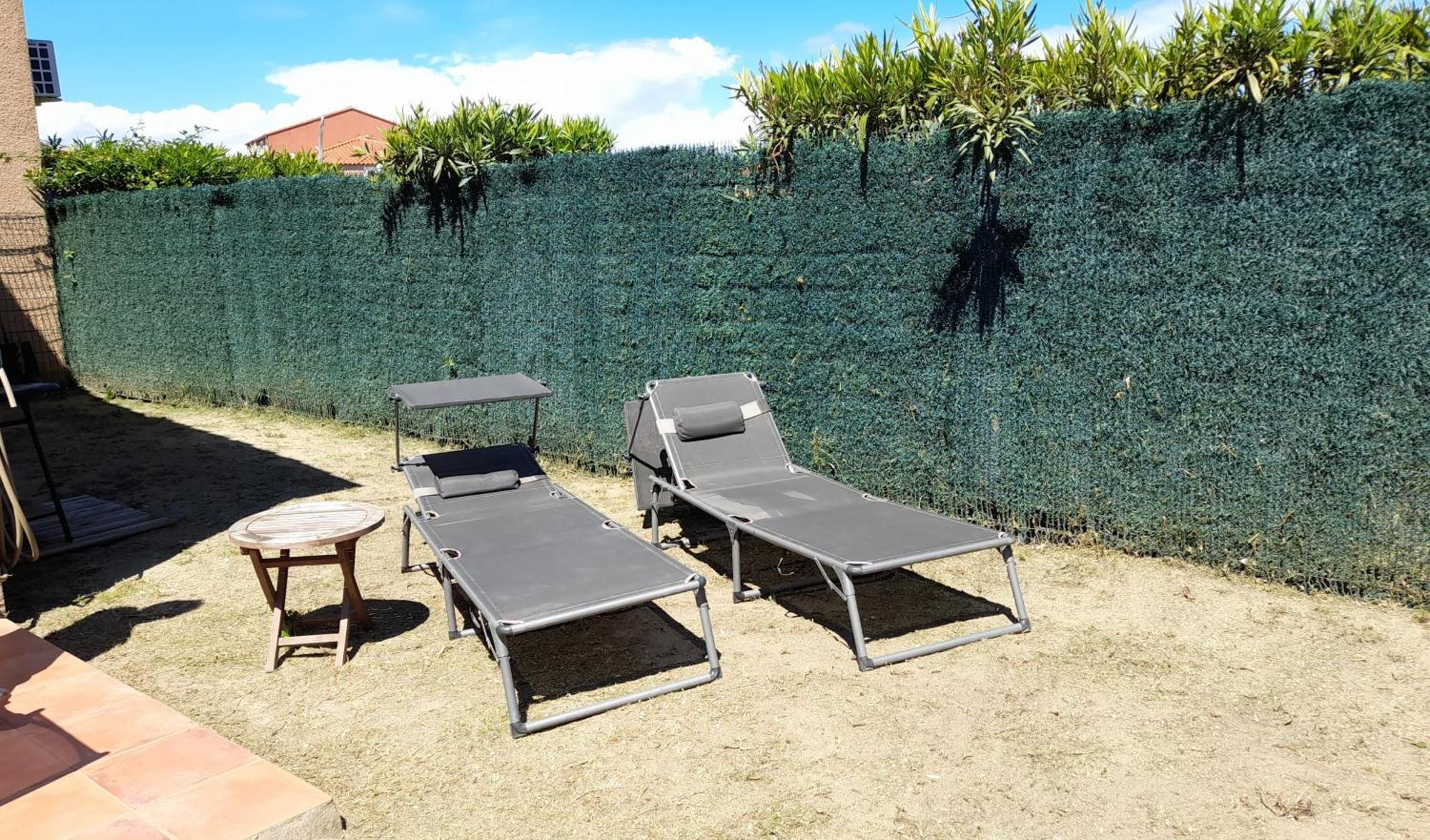 Holiday home Jolie Petite Climatisee Proche De La *